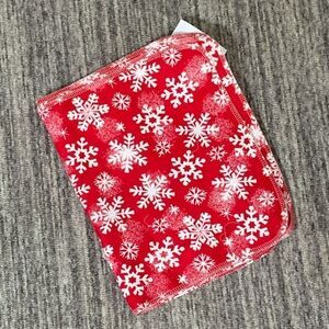 Lot of 4 Handmade Baby‎ Boys Girls Burp Cloths Snowflakes Red Cotton Gift New